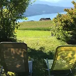 Haus Moser Apartamento *