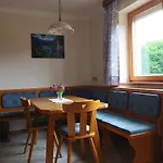 Haus Moser * ميلستاف